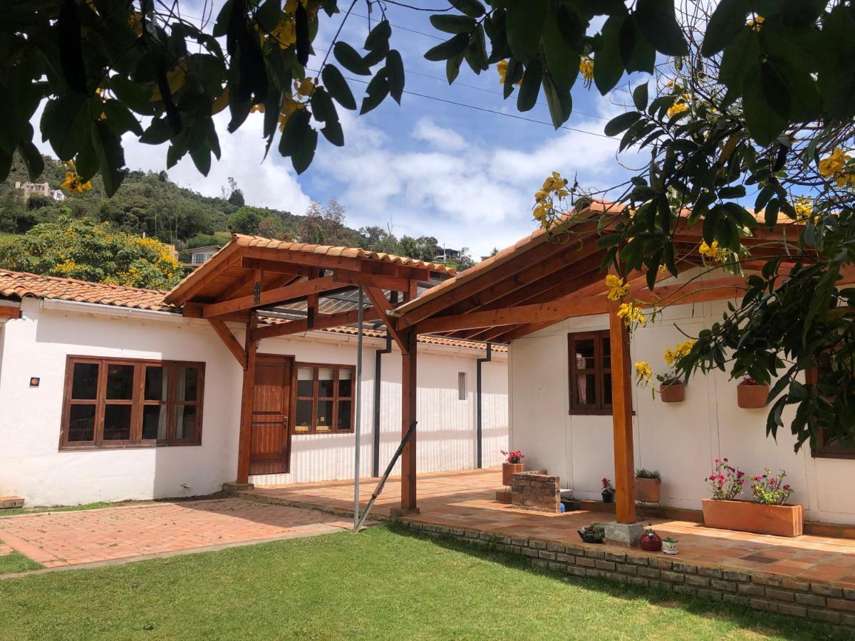 Titue Refugio , Cabanas 拉卡莱拉 外观 照片