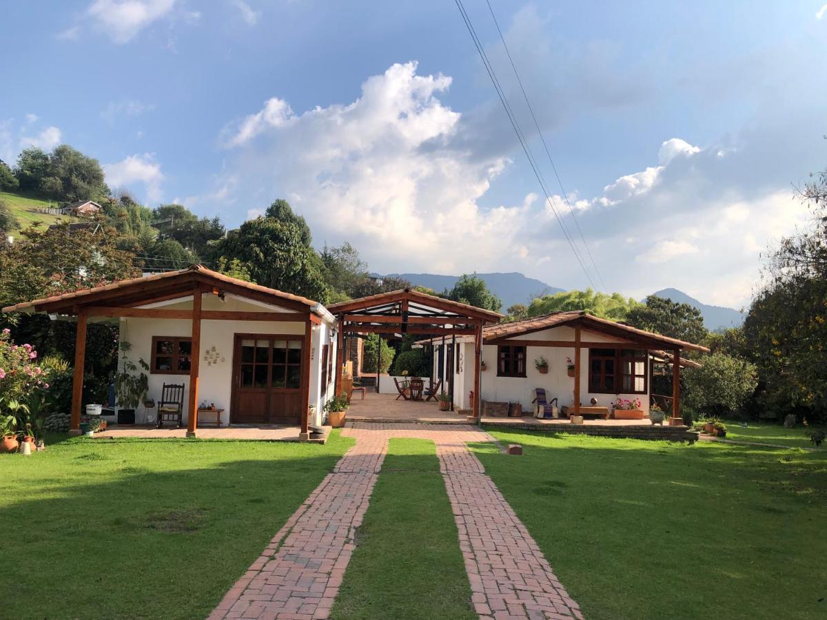 Titue Refugio , Cabanas 拉卡莱拉 外观 照片
